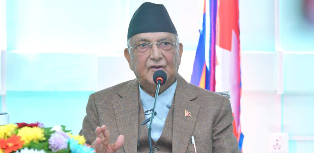 ओलीको पक्षमा उभिए एमालेका ७ पदाधिकारी