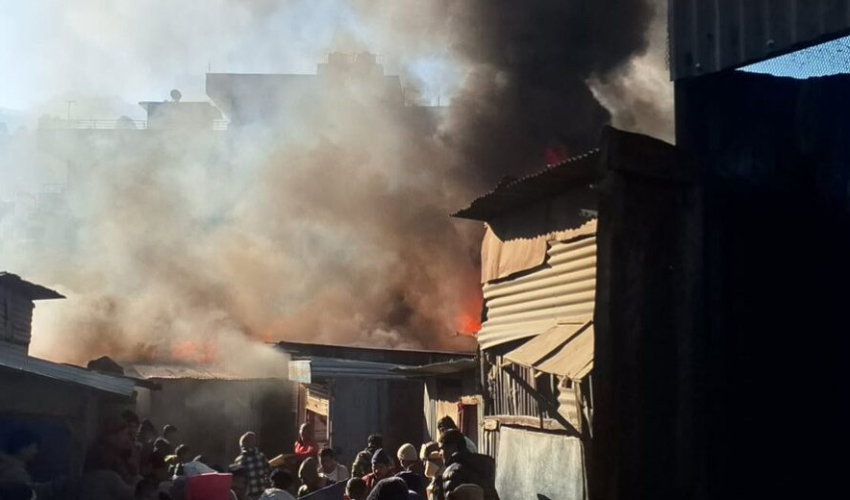 बझाङको चैनपुरमा आगलागी