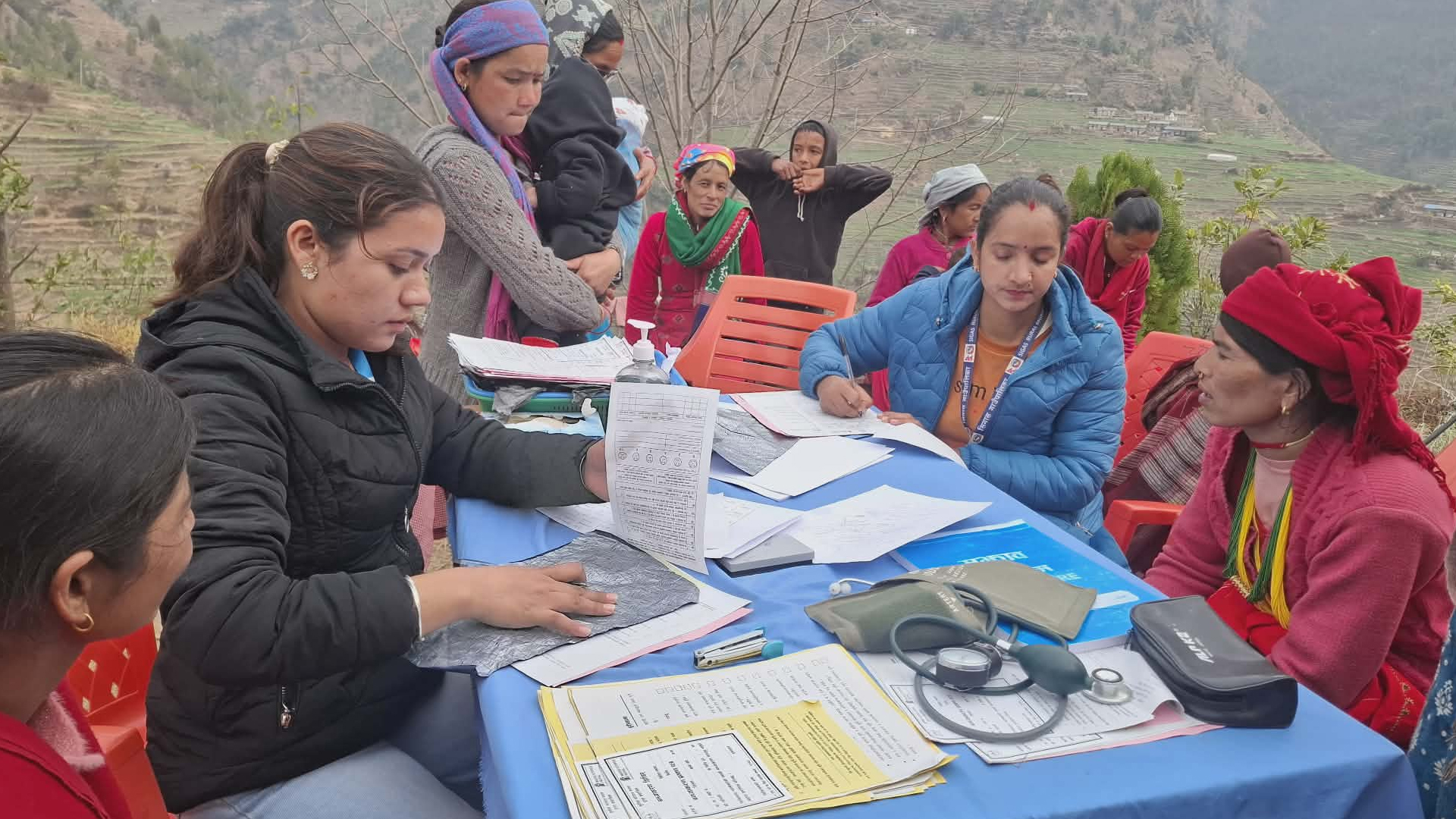 बैतडीमा परिवार योजना शिविरबाट ७३ जनाले सेवा लिए