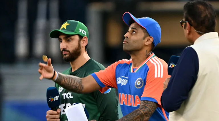 टी–२० विश्वकपमा पाकिस्तानले भारतसँग खेल्ने