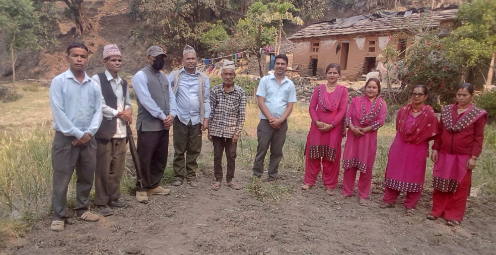 बैतडीको आदर्श माविद्धारा घरदैलोसहित भर्ना अभियान सुरु, कक्षा २ सम्म अंग्रेजी माध्यम लागू