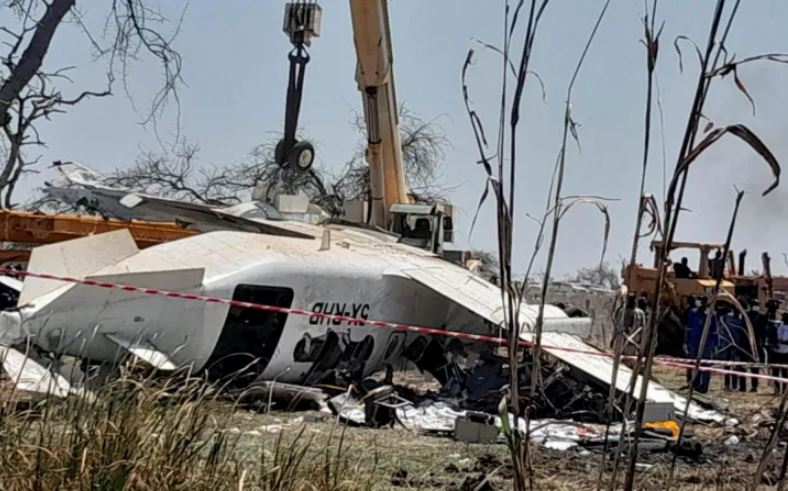 सुडानमा विमान दुर्घटना हुँदा चालकसहित १४ जनाको ज्यान गयो