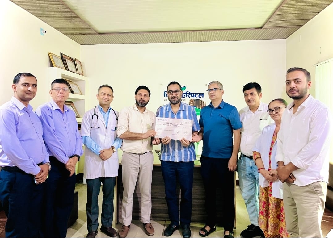 भोटेकोशी बाढी पीडितलाई निसर्ग हस्पिटलको ११ लाख ११ हजार १११ रूपैयाँ सहयोग, तीज कार्यक्रम नगर्ने