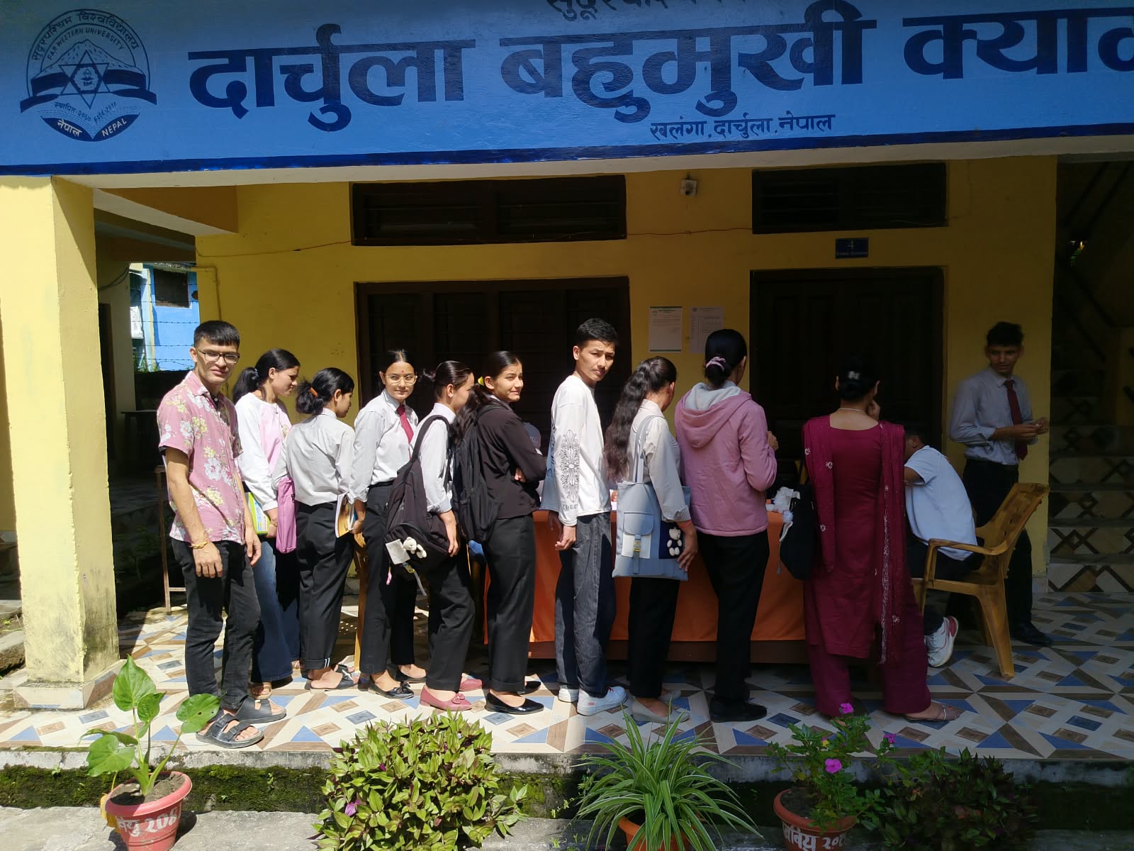 दार्चुला बहुमुखी क्याम्पसमा विद्यार्थीको रक्तसमूह पहिचान कार्यक्रम सम्पन्न