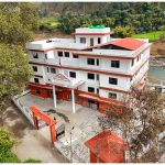दार्चुलाको शैल्यशिखरका करार कर्मचारीले महिनौँदेखि तलब पाएनन्, दसैँमा घरखर्च चलाउनै समस्या